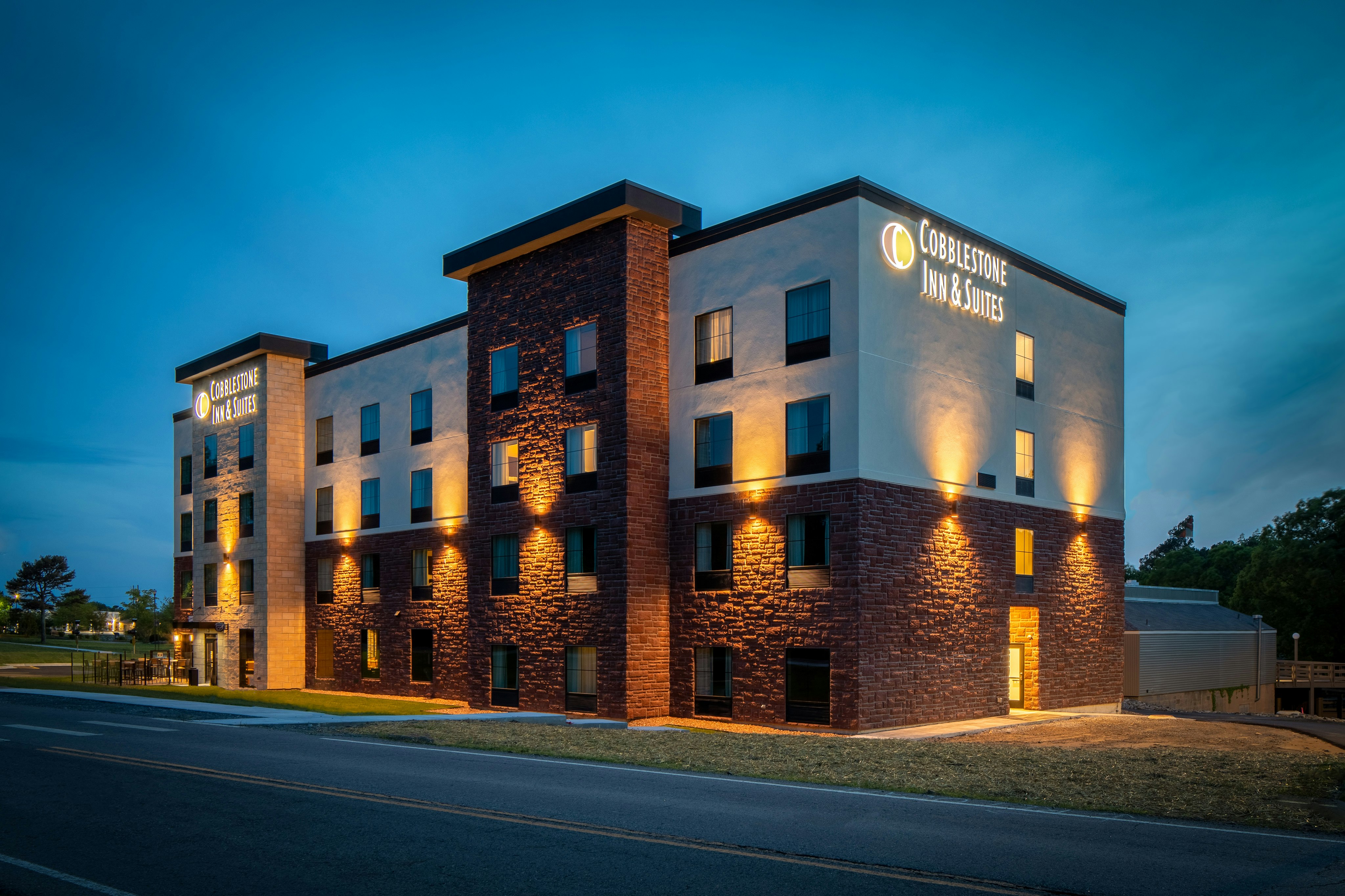 Cobblestone Inn & Suites - Fairfield Bay 2/42