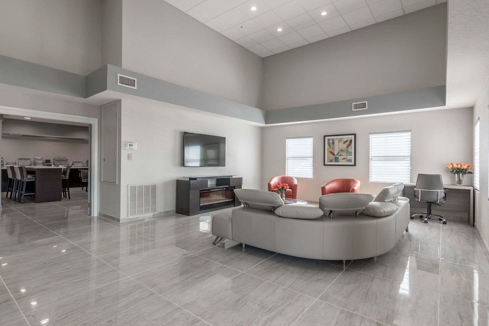Baymont By Wyndham Punta Gorda/Port Charlotte 9/50