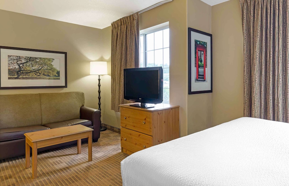Extended Stay America Suites Boston Marlborough 22/55