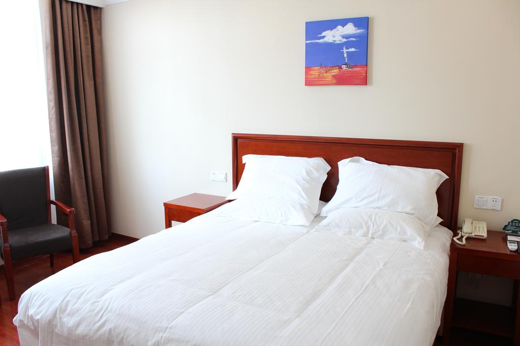 GreenTree Inn ShangHai Pudong New District KangQiao Industrial Zone JinXiu Road Hotel 15/40