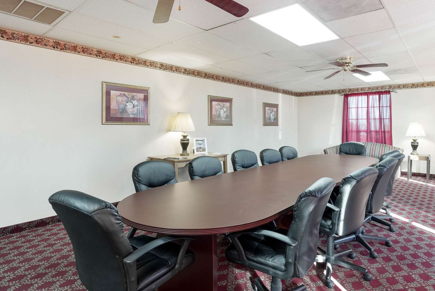 Quality Inn & Suites Paragould 16/19