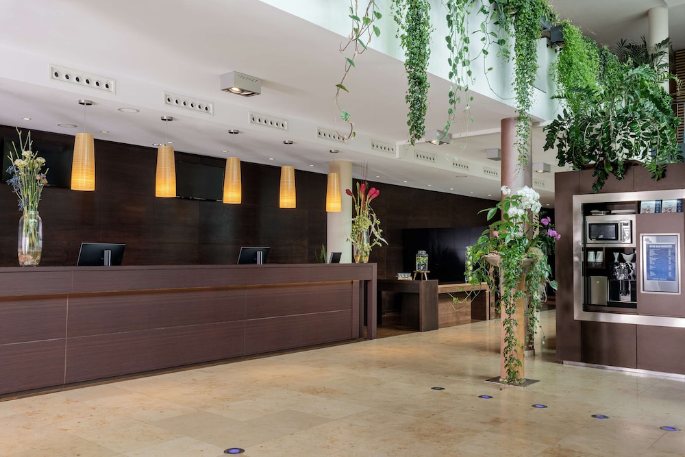 Nh Stuttgart Airport 6/50