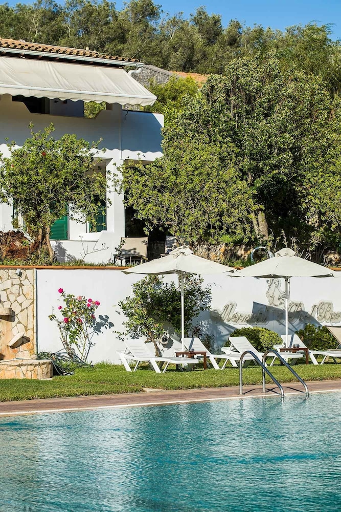 Paradise Inn 45/50