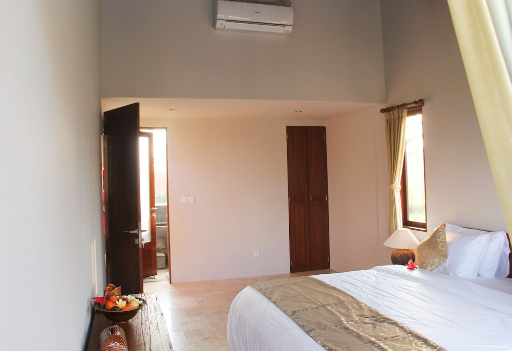 Villa Kemuning 11/40
