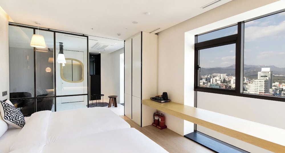 Stay Rak Hotel 19/68