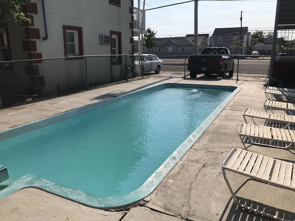 La Fontana Motel 1/16