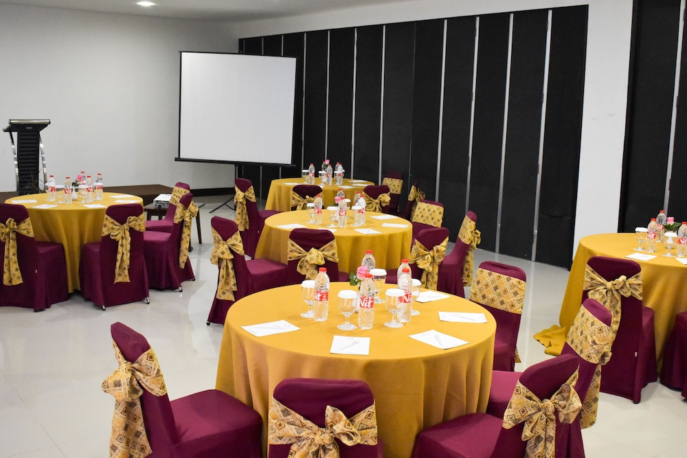 Abadi Hotel Malioboro Jogja 58/72