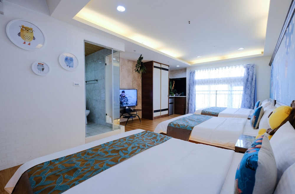 85 Asia Hotel 12/69