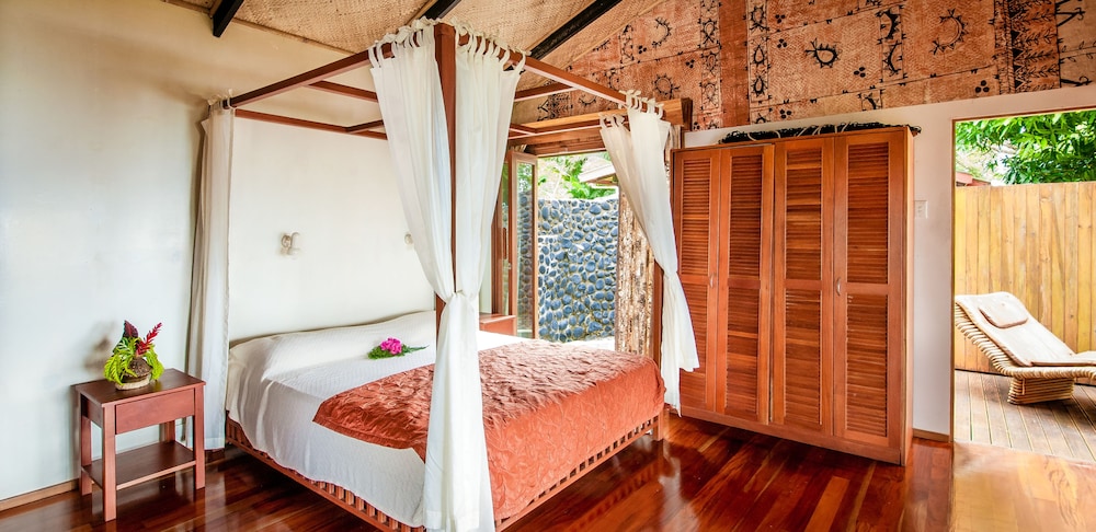 Maravu Taveuni Lodge 32/72