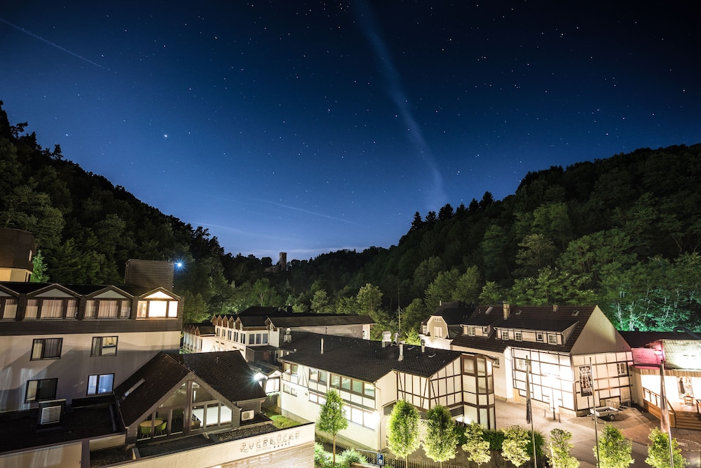 Hotel Zugbruecke Grenzau 66/69