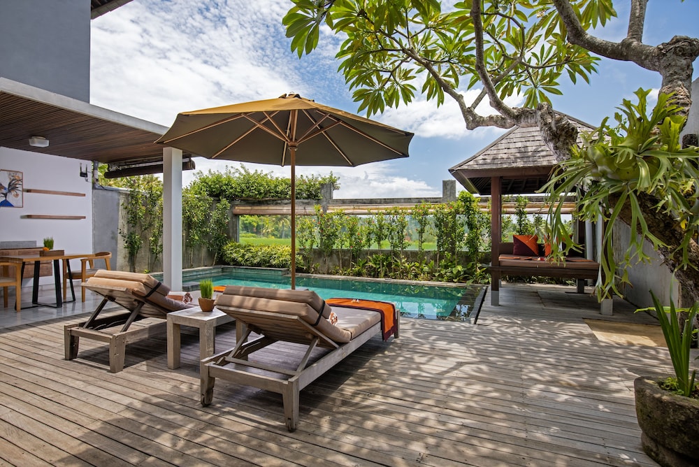 Villa Kayu Lama 35/50