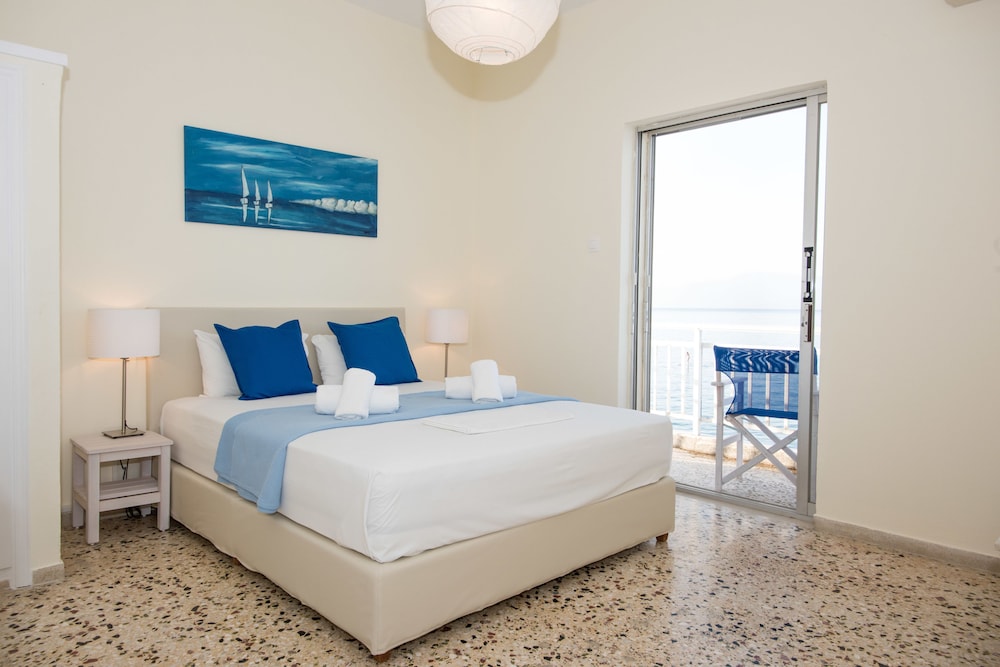 2 BEDROOMS, APARTMENT, SEA VIEW