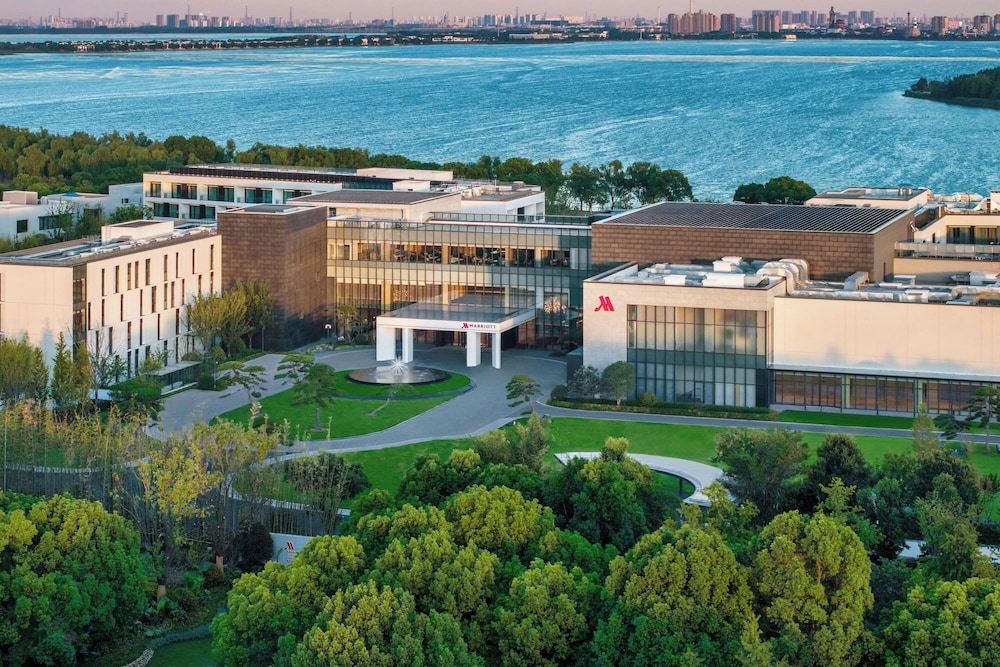 Suzhou Marriott Hotel Yangcheng Lake 47/49