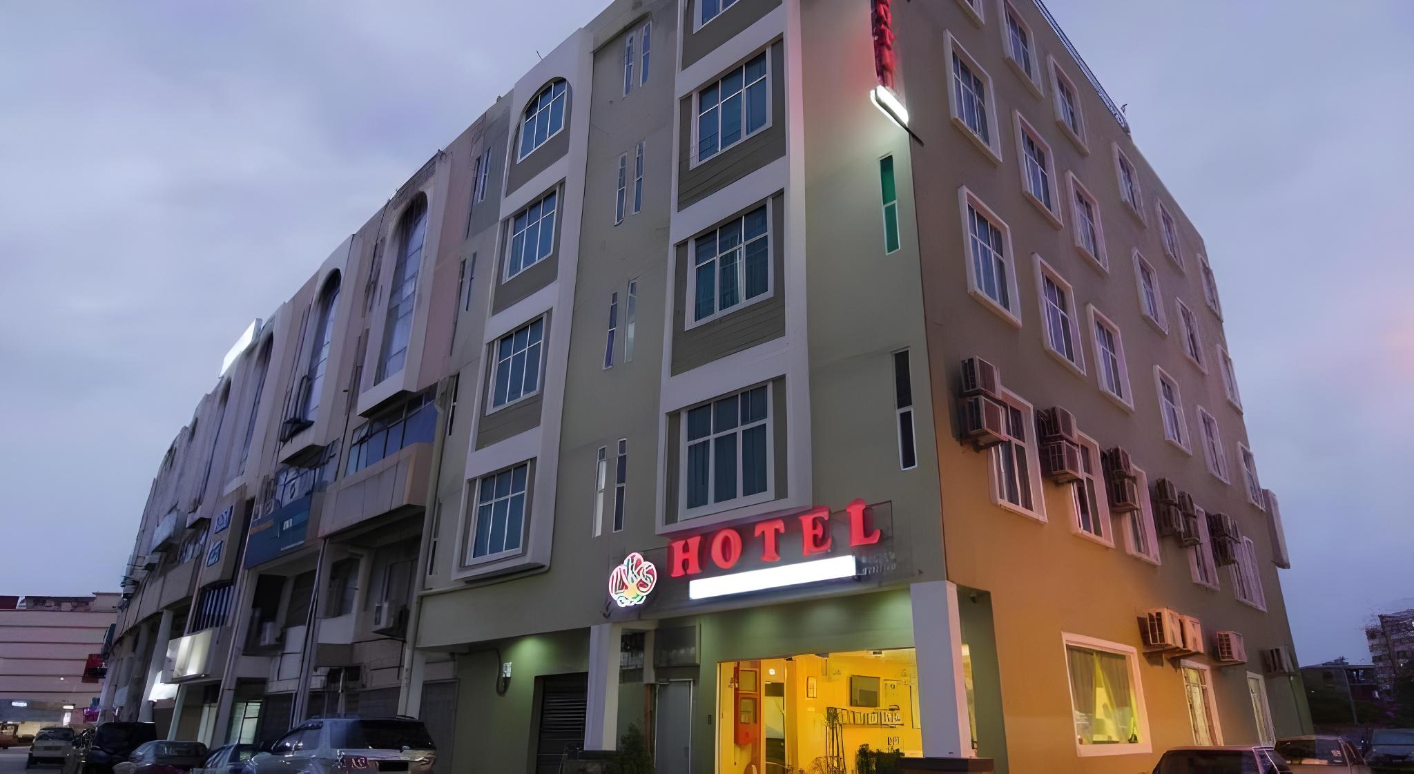 Lks Hotel 8/41