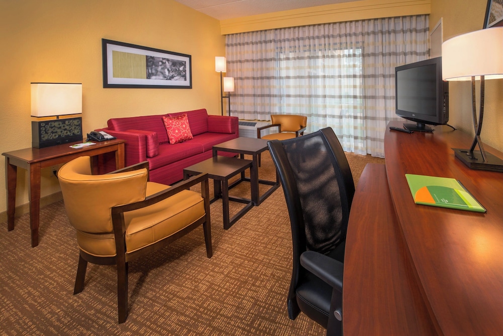 Courtyard by Marriott Williamsburg Busch Gardens Area 44/70