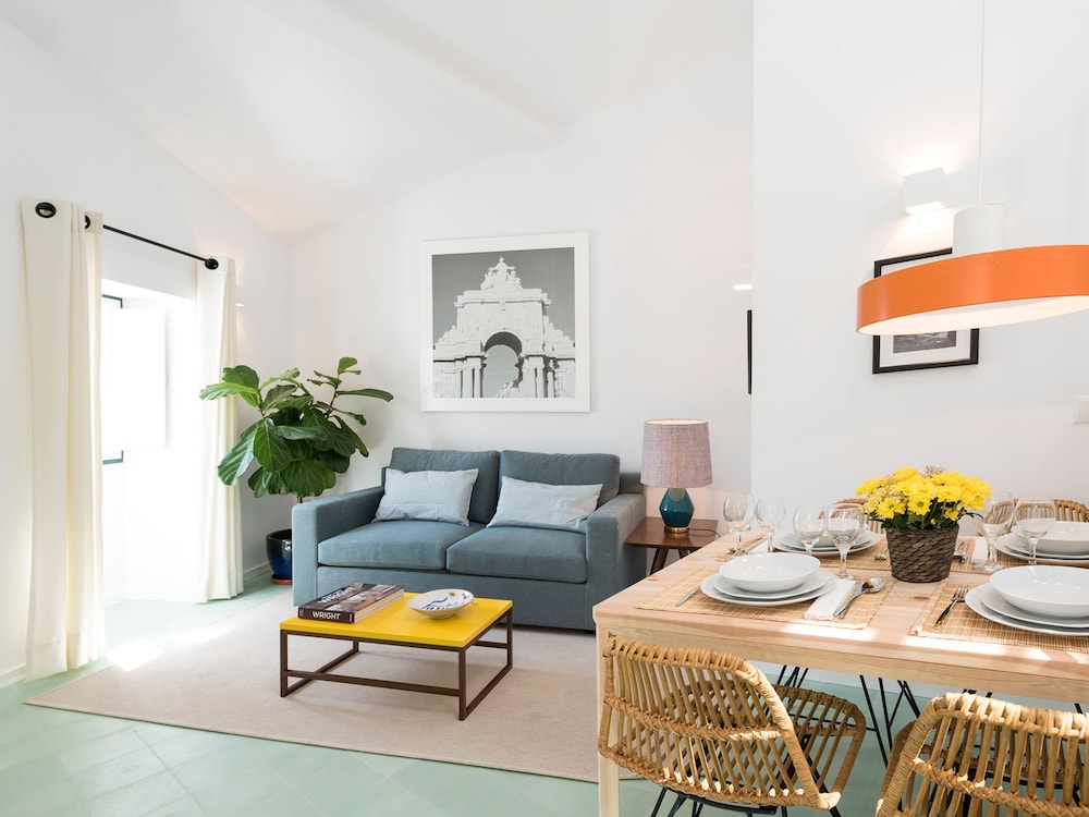 Arco Apartments 25/50