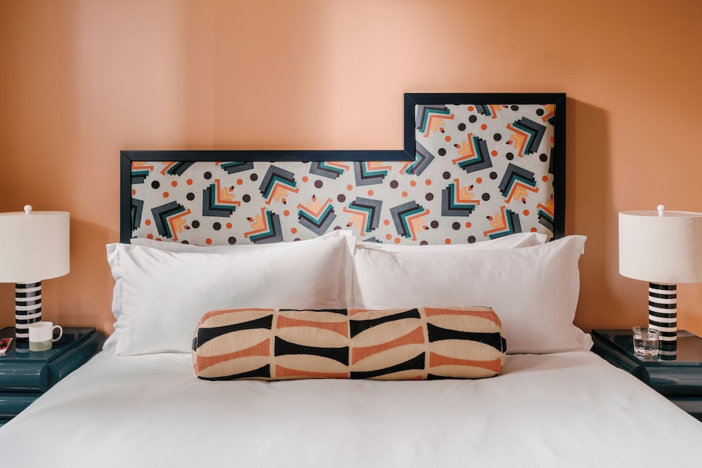 The Hoxton Florence 30/63