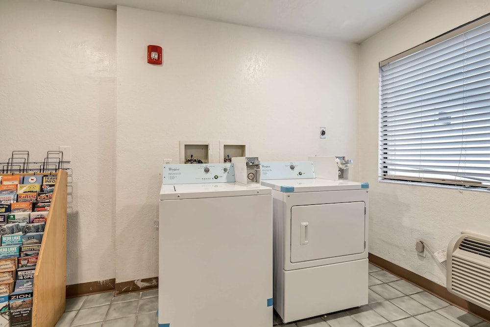 Motel6 Ogden, UT- Downtown 30/64