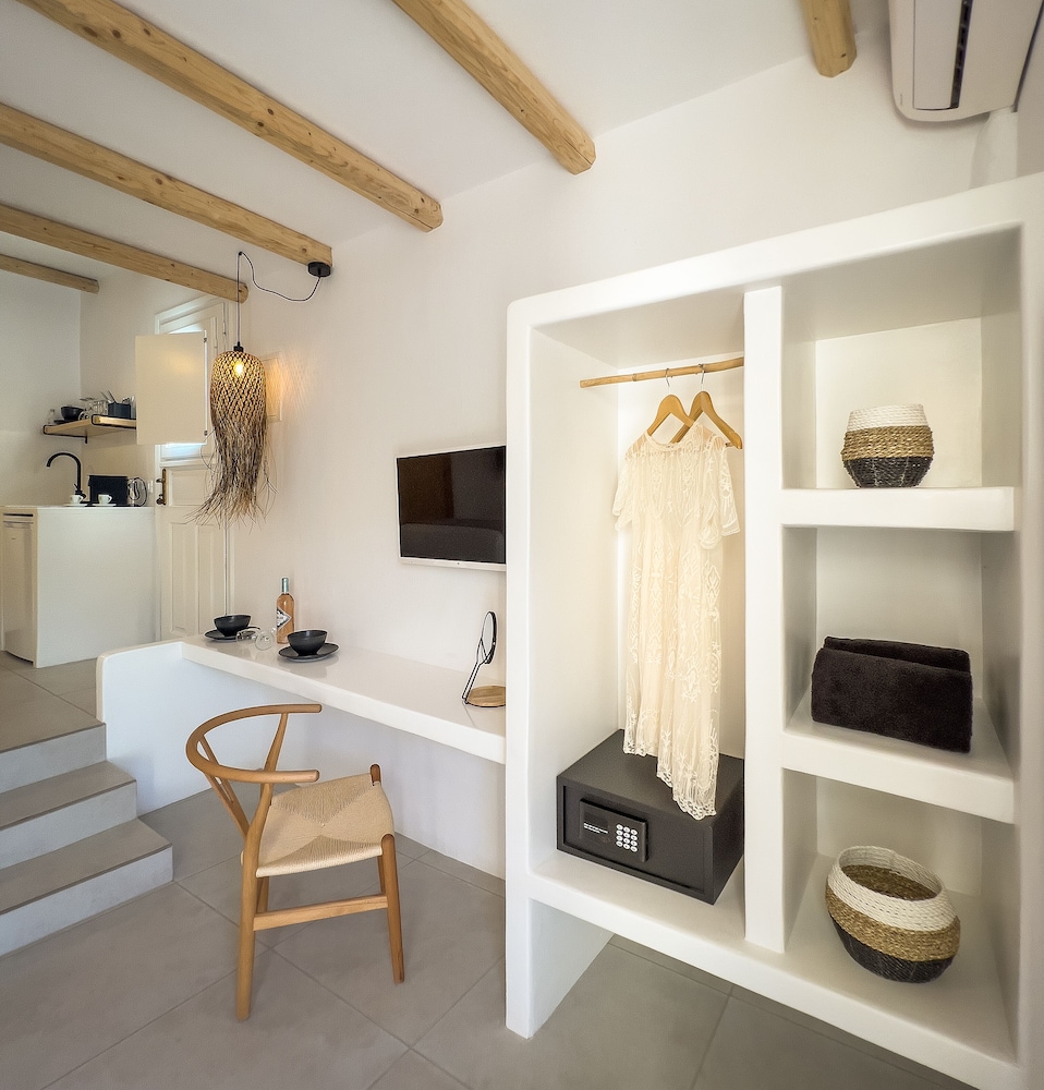 Perigiali Rooms 28/58