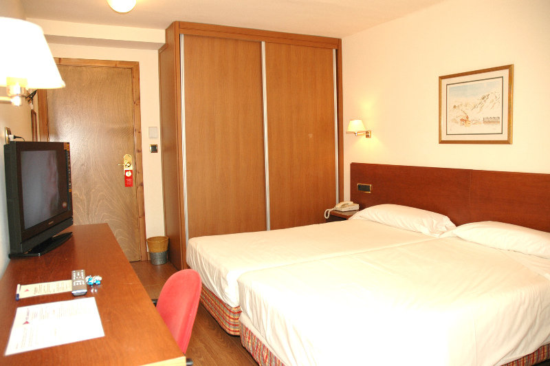 Hotel Candanchu 22/58