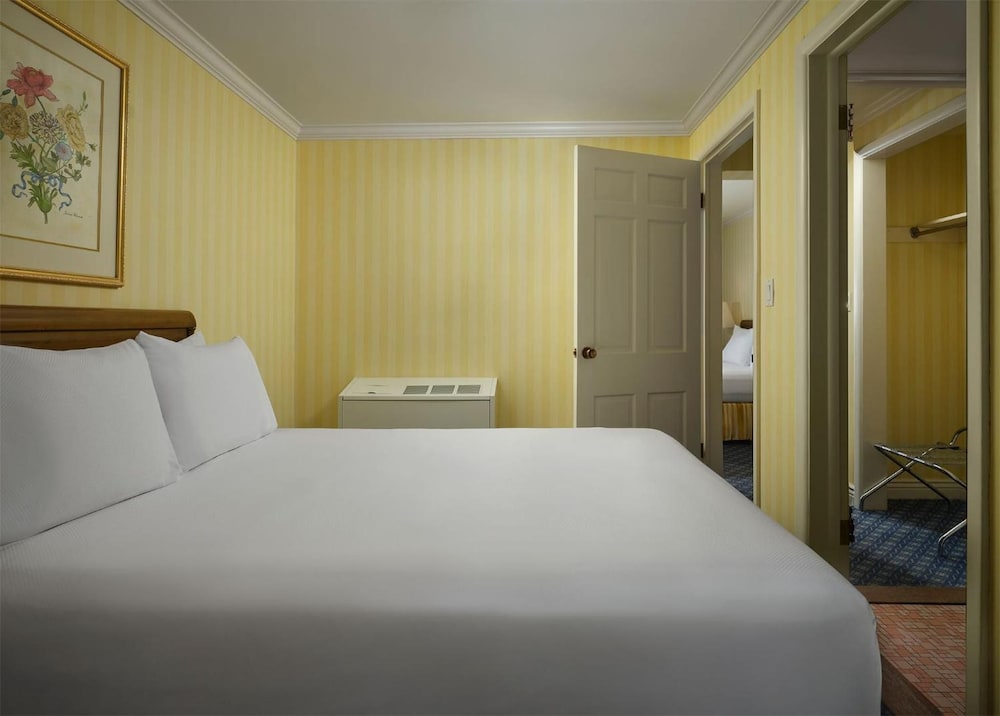 Little America Hotel Wyoming 10/68