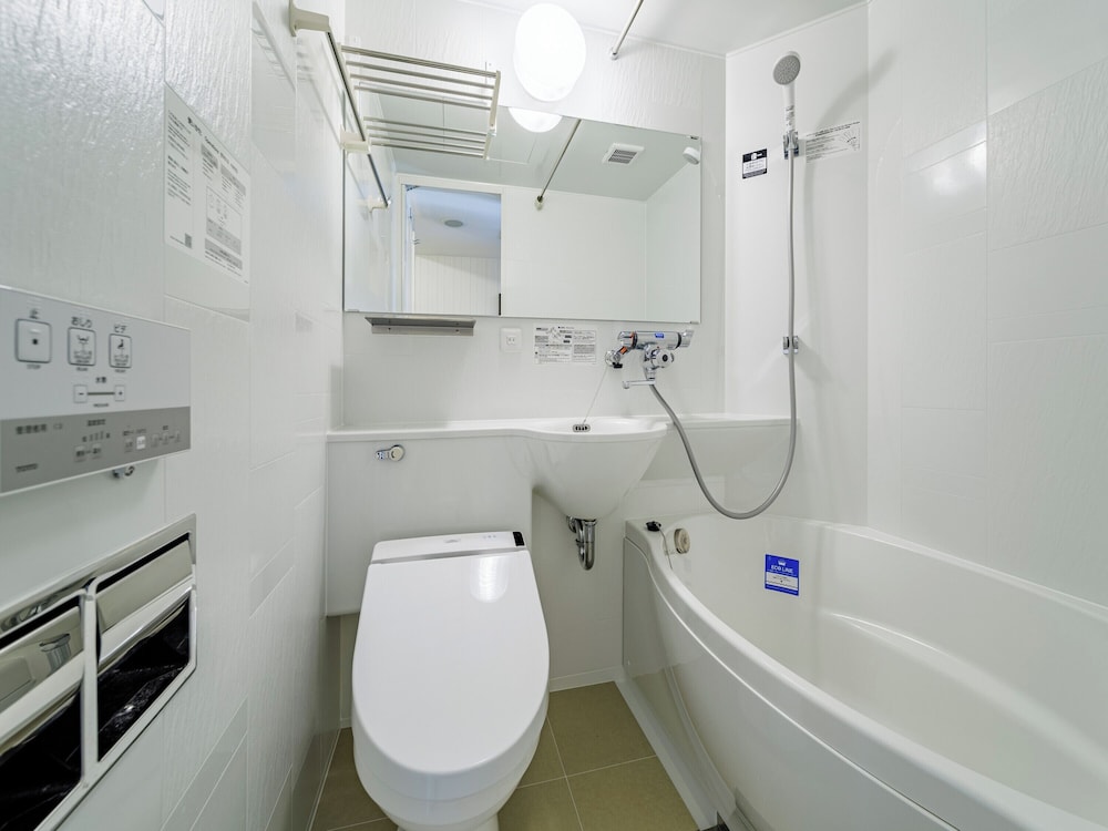Apa Hotel Kokura Ekimae 56/57
