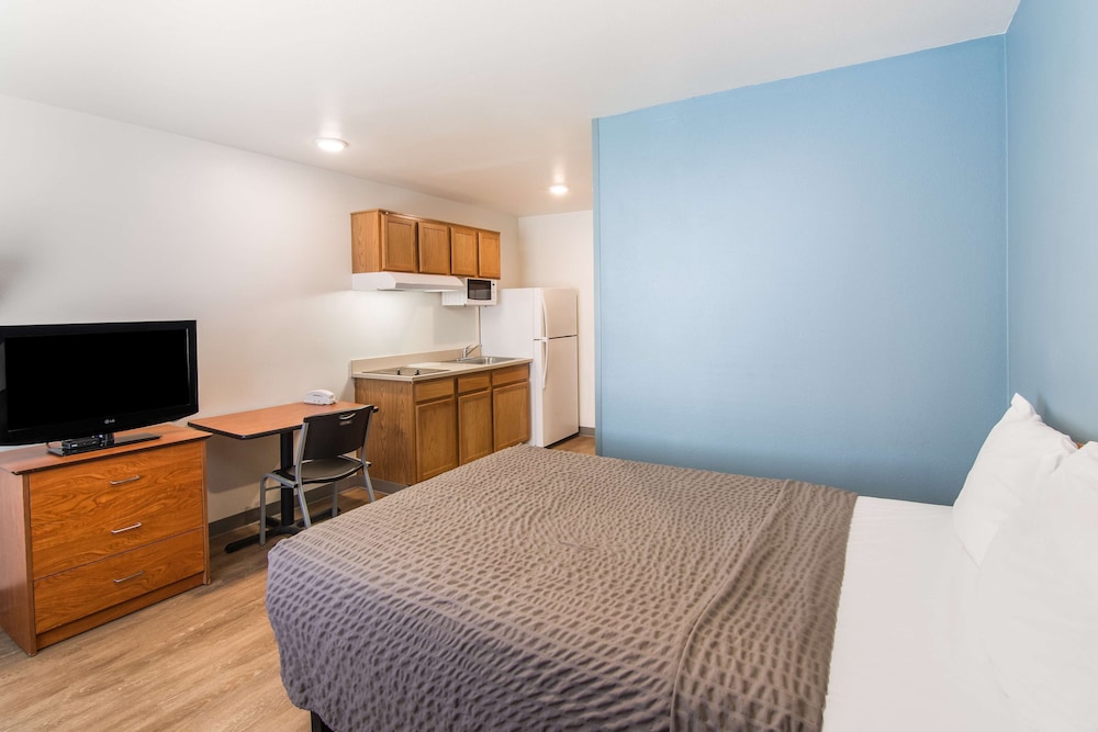 Extended Stay America Select Suites Fort Walton Beach 23/50