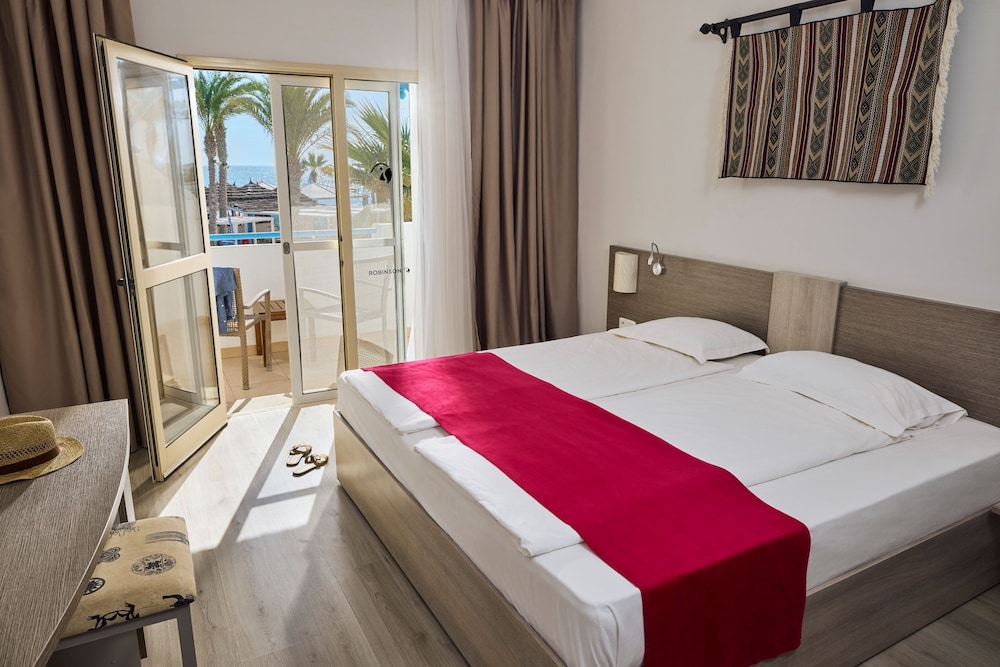 Double Room Classic Sea View (DZM1 / DBLS1)