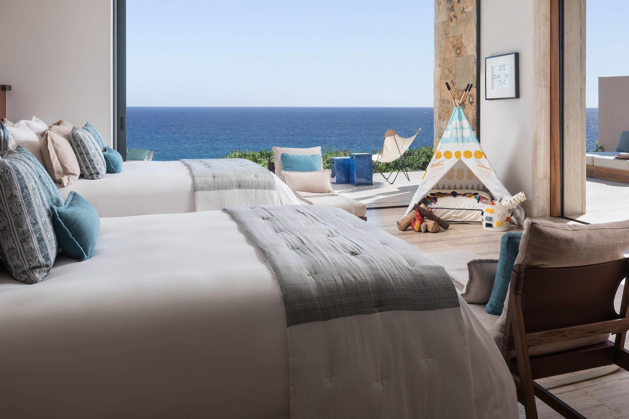 Room, 2 Queen Beds, Ocean Front