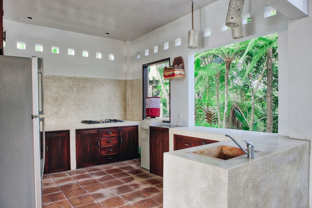 Villa Atas Awan 3/50