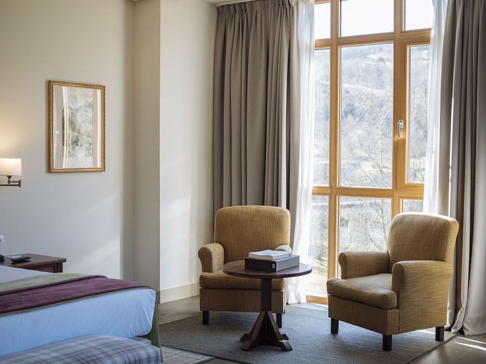 Parador De Cangas De Onis 48/73