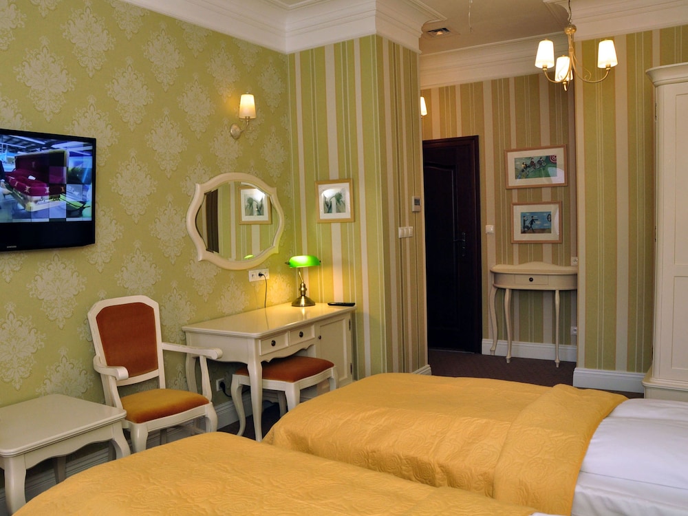 Sleepwalker Boutique Suites 45/79