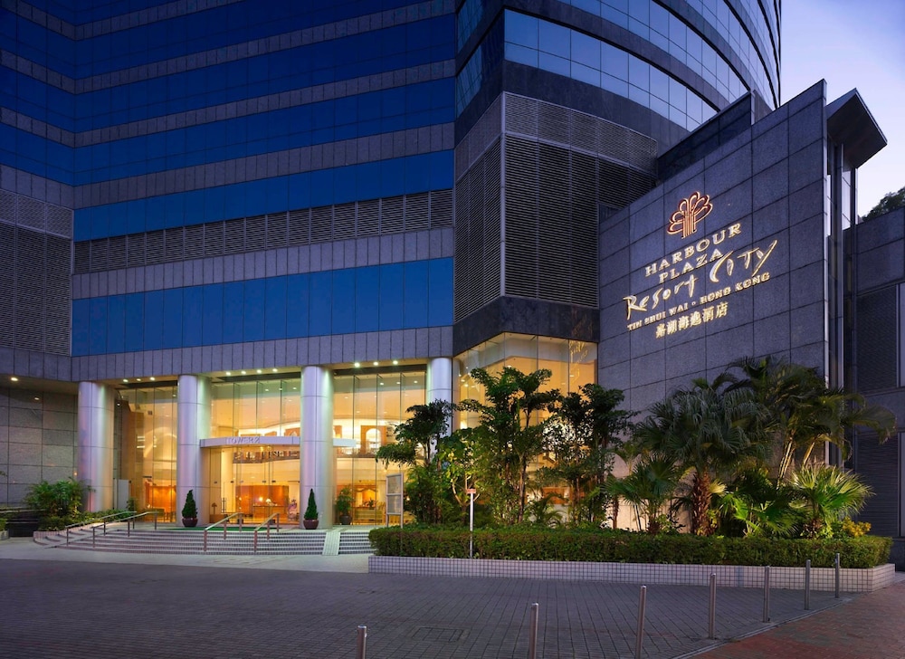 Harbour Plaza Resort City 8/62