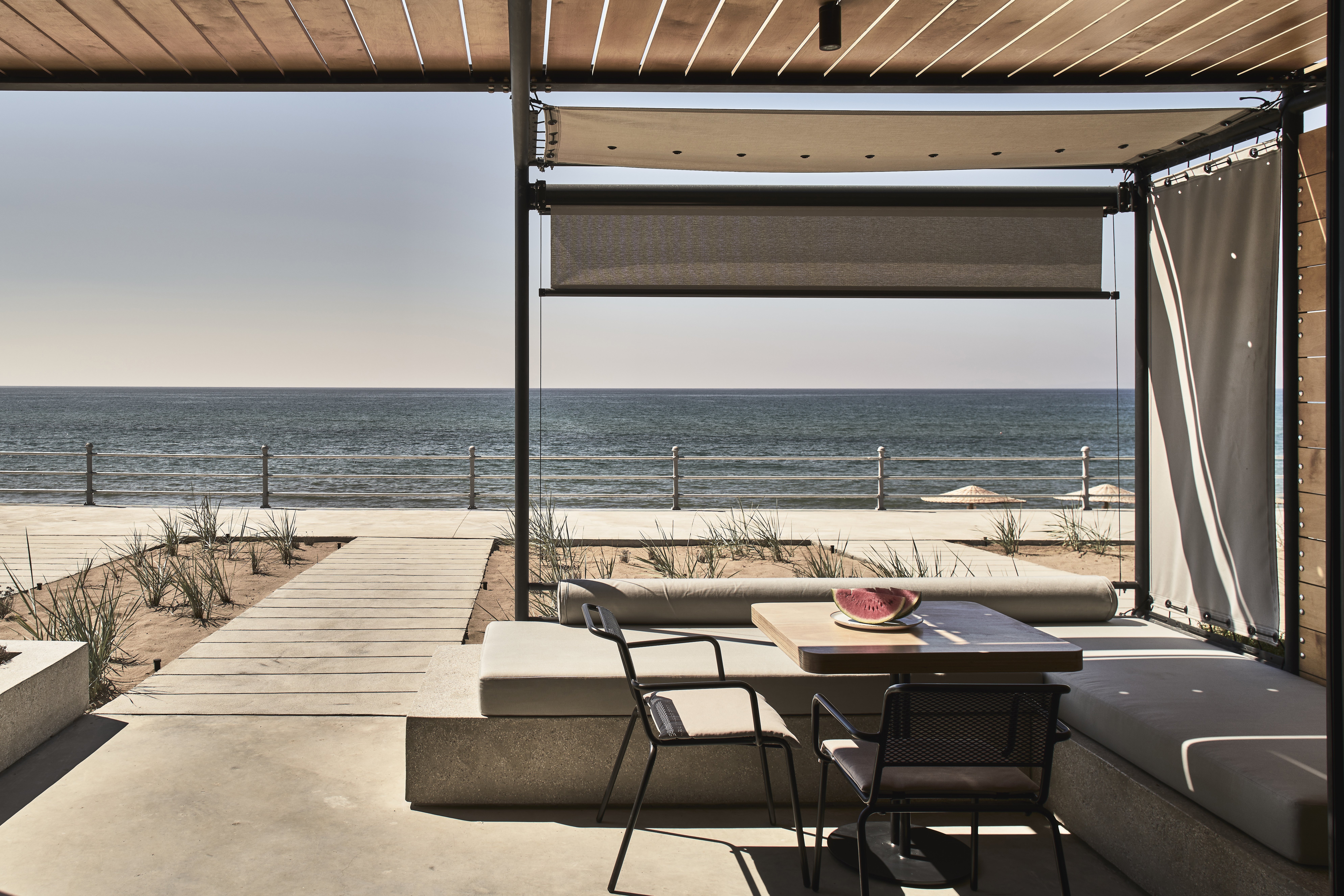 Dexamenes Seaside Hotel 42/46