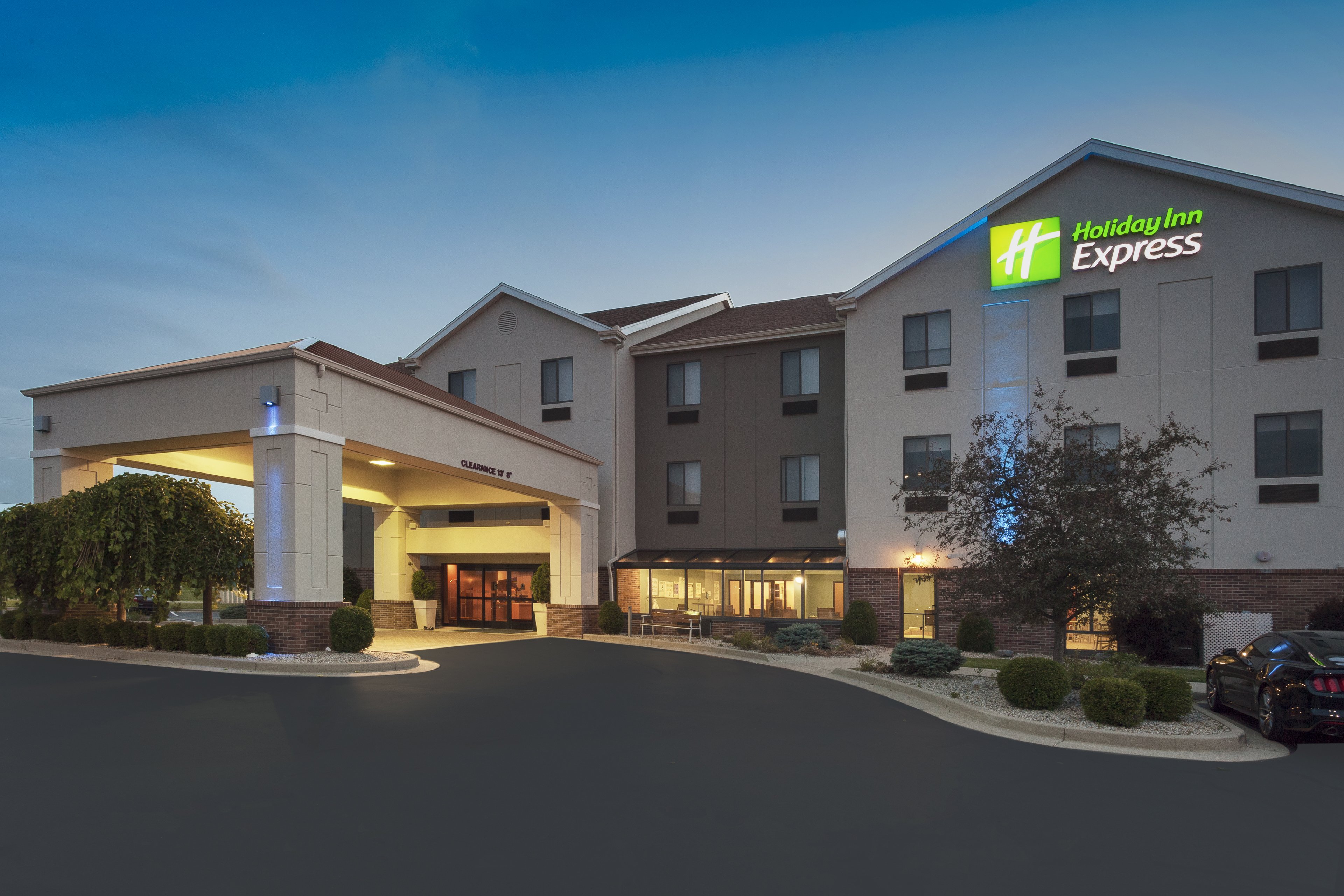 Holiday Inn Express Hotel And Suites Dayton West Brookville 4/46