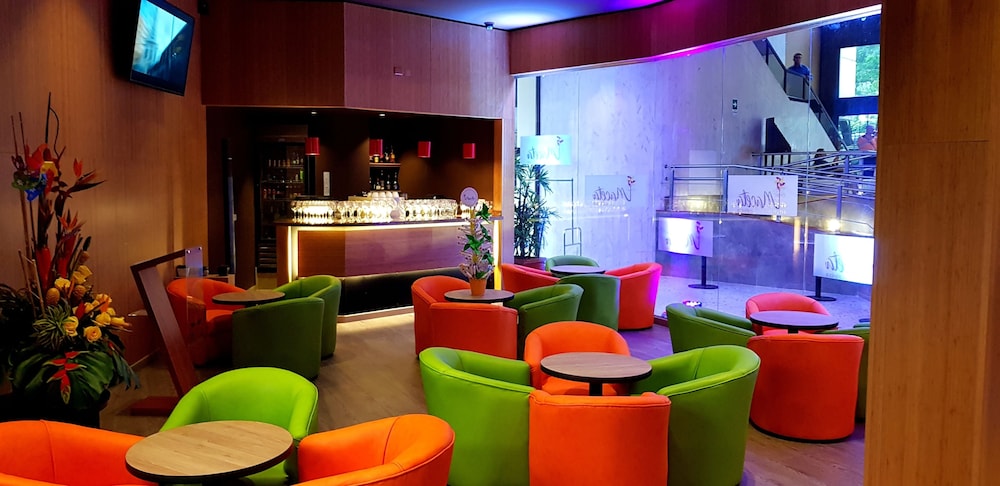 Torre de Cali Plaza Hotel 49/67