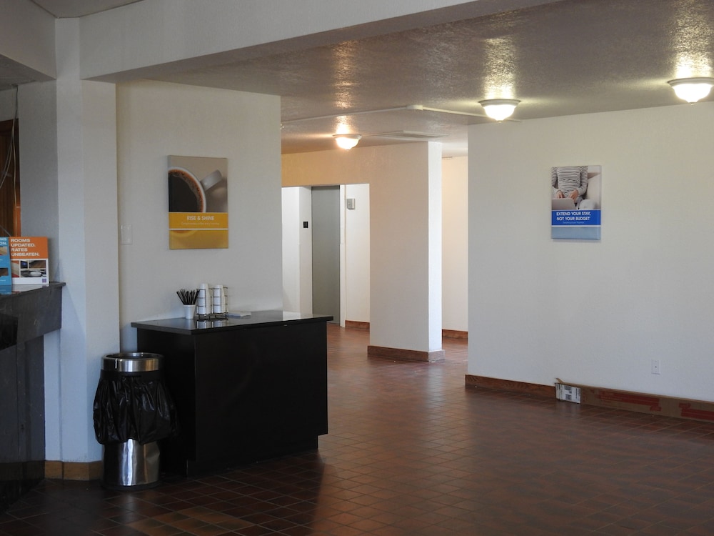 Spark by Hilton Lincoln Airport 22/27