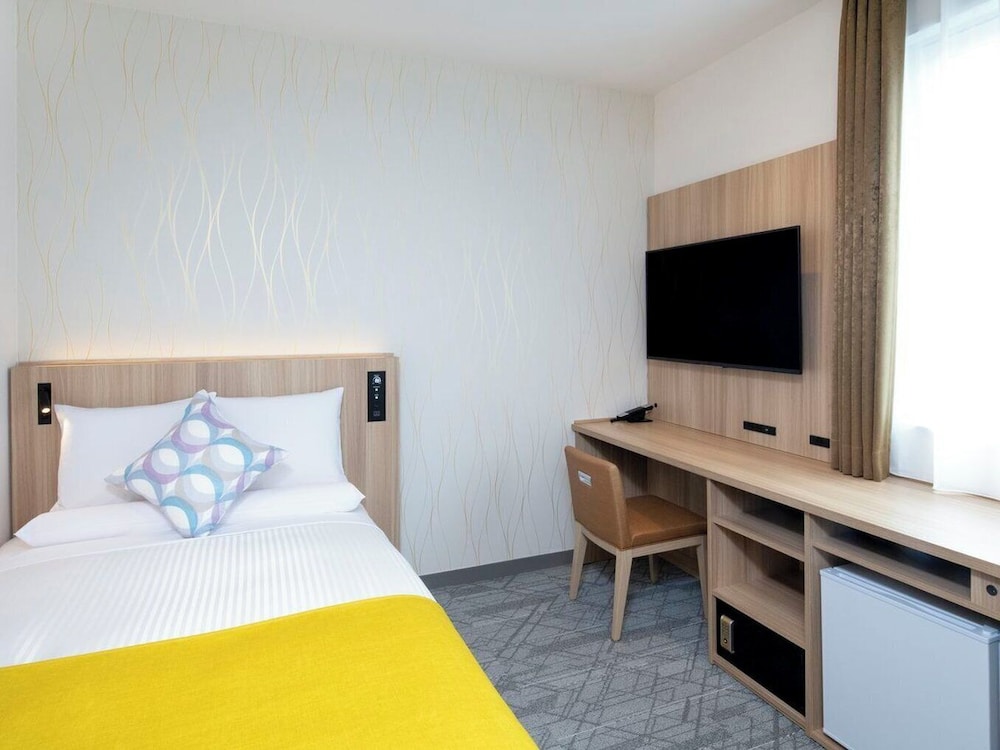 SEMI ROOM, STANDARD, SEMI DOUBLE BED