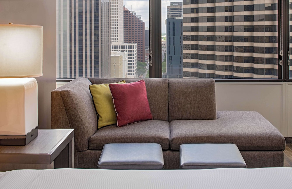 Hyatt House New Orleans/Downtown 45/74
