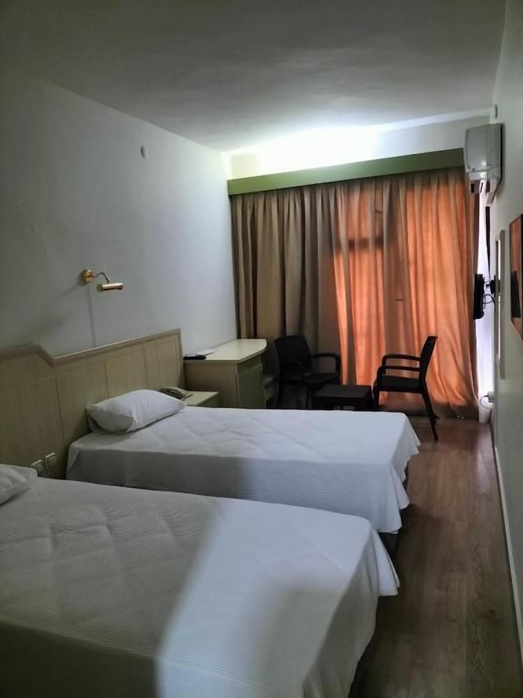 Ridvan Hotel 30/69