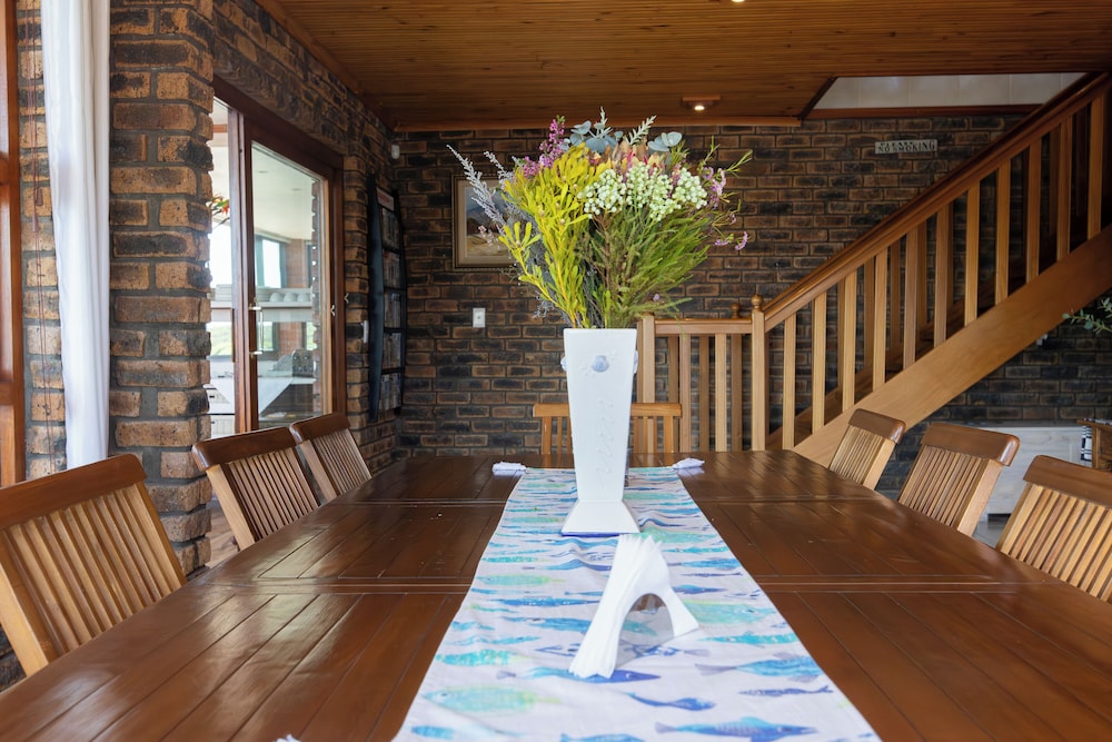 White Shark Guest House 33/50