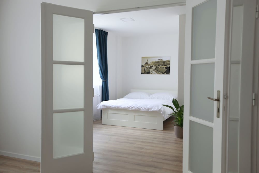 City Center Best Place Apartments 27/72