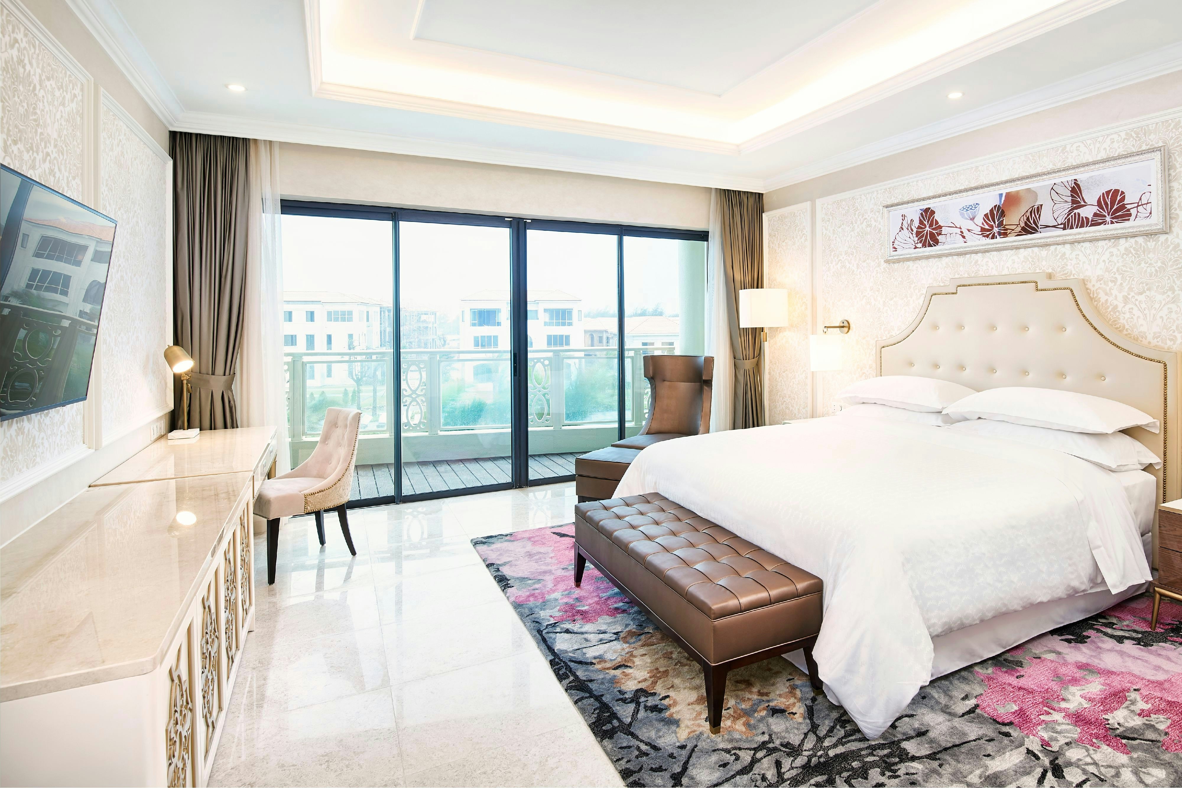 Sheraton Grand Danang Beach Resort and Spa 8/47