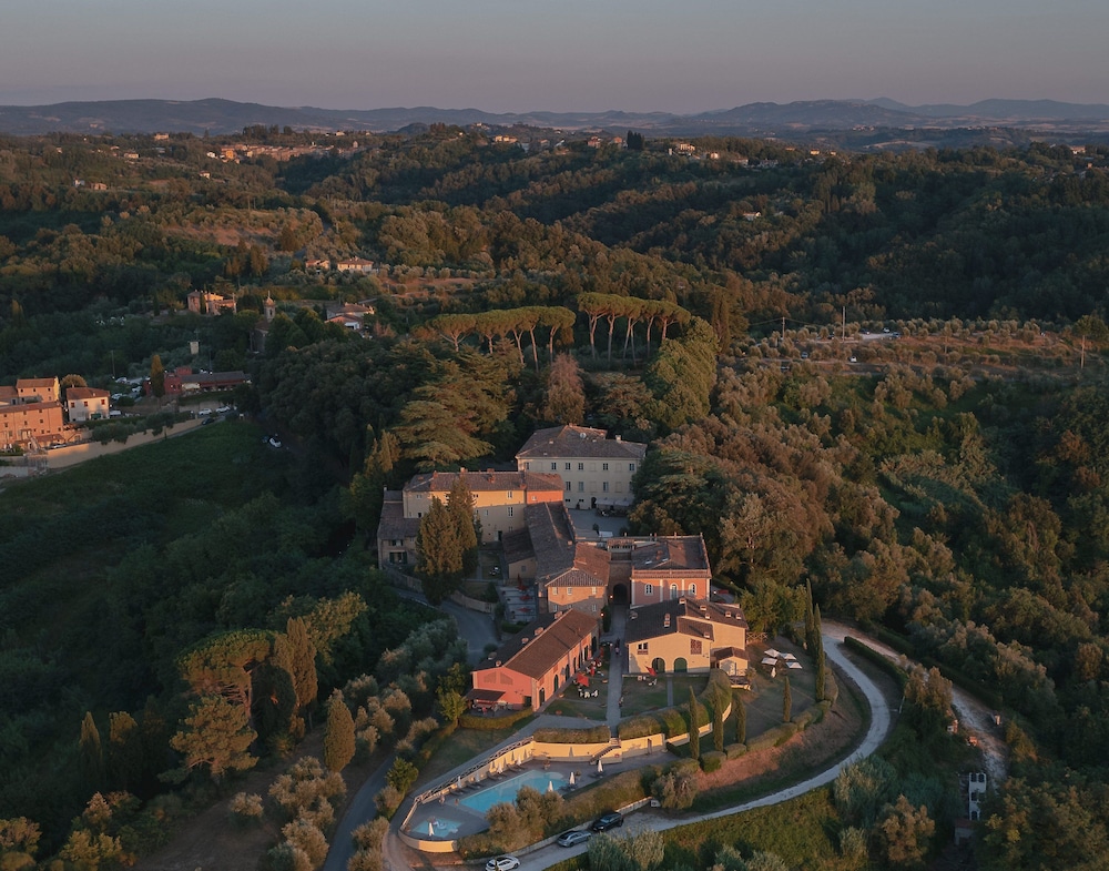Borgo di Colleoli Resort 72/76