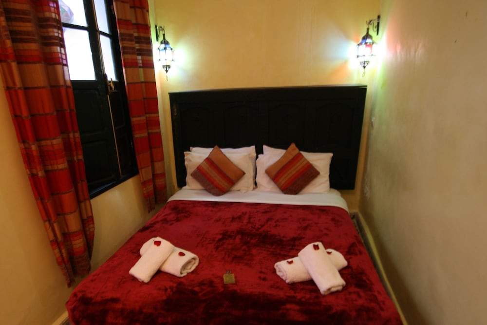 RIAD AFRICA 10/80