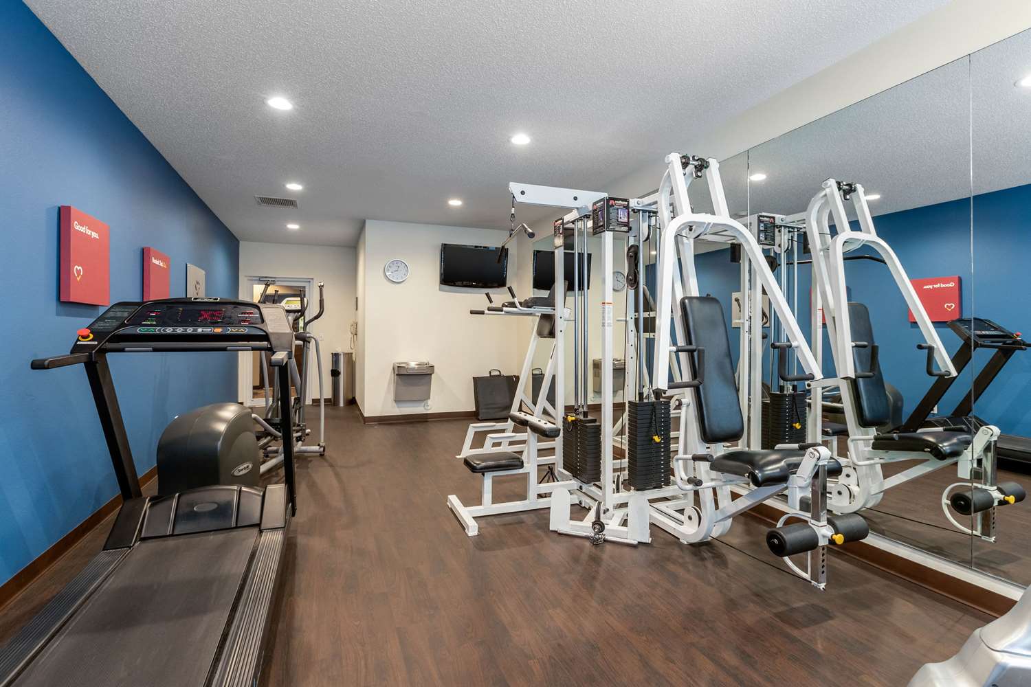 Comfort Suites Cedar Falls Industrial Park 22/34