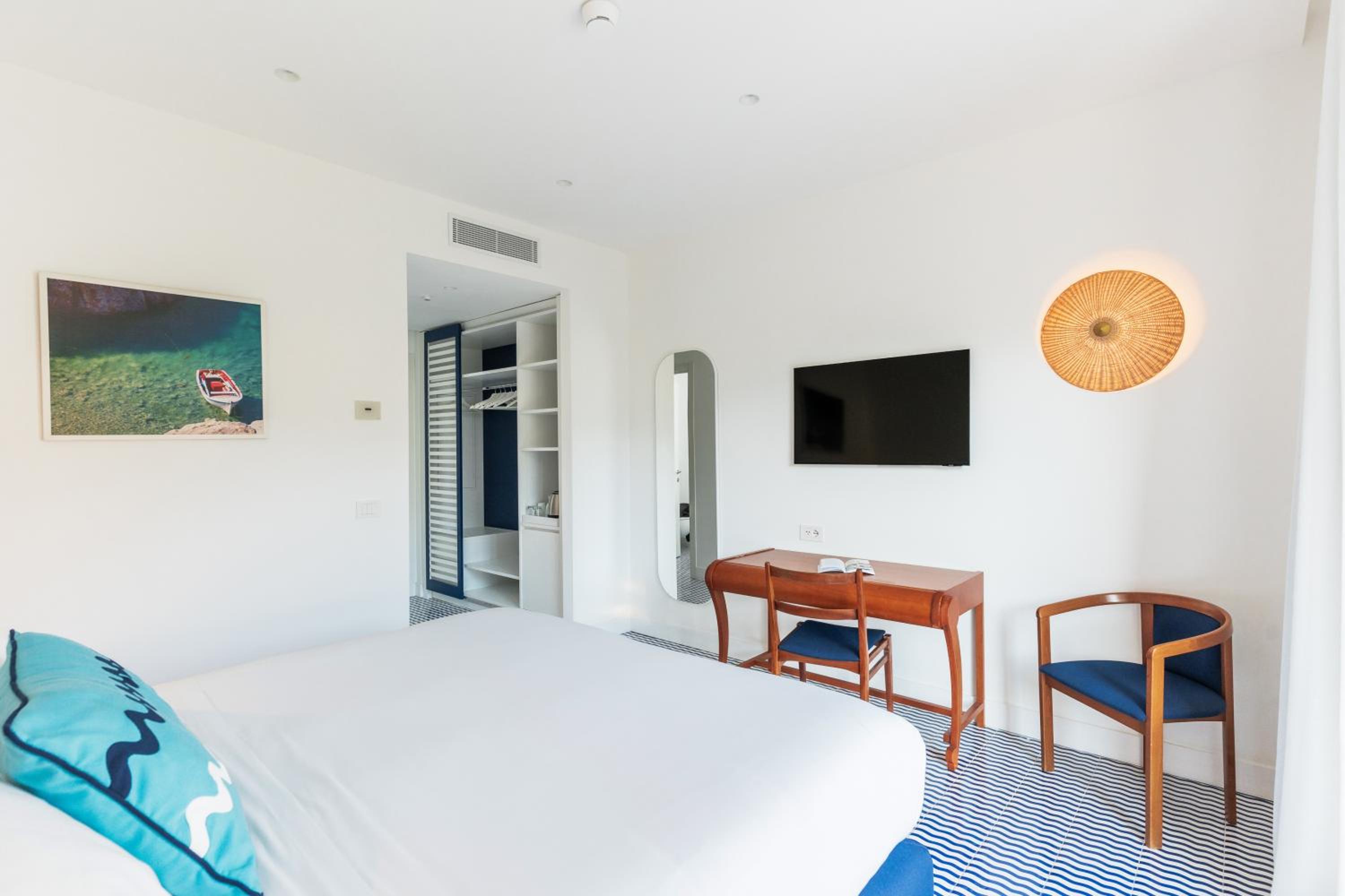 غرفة قياسية بسرير مزدوج أو سريرين منفصلين بشرفة، Grand Hotel Flora Sorrento 4/10