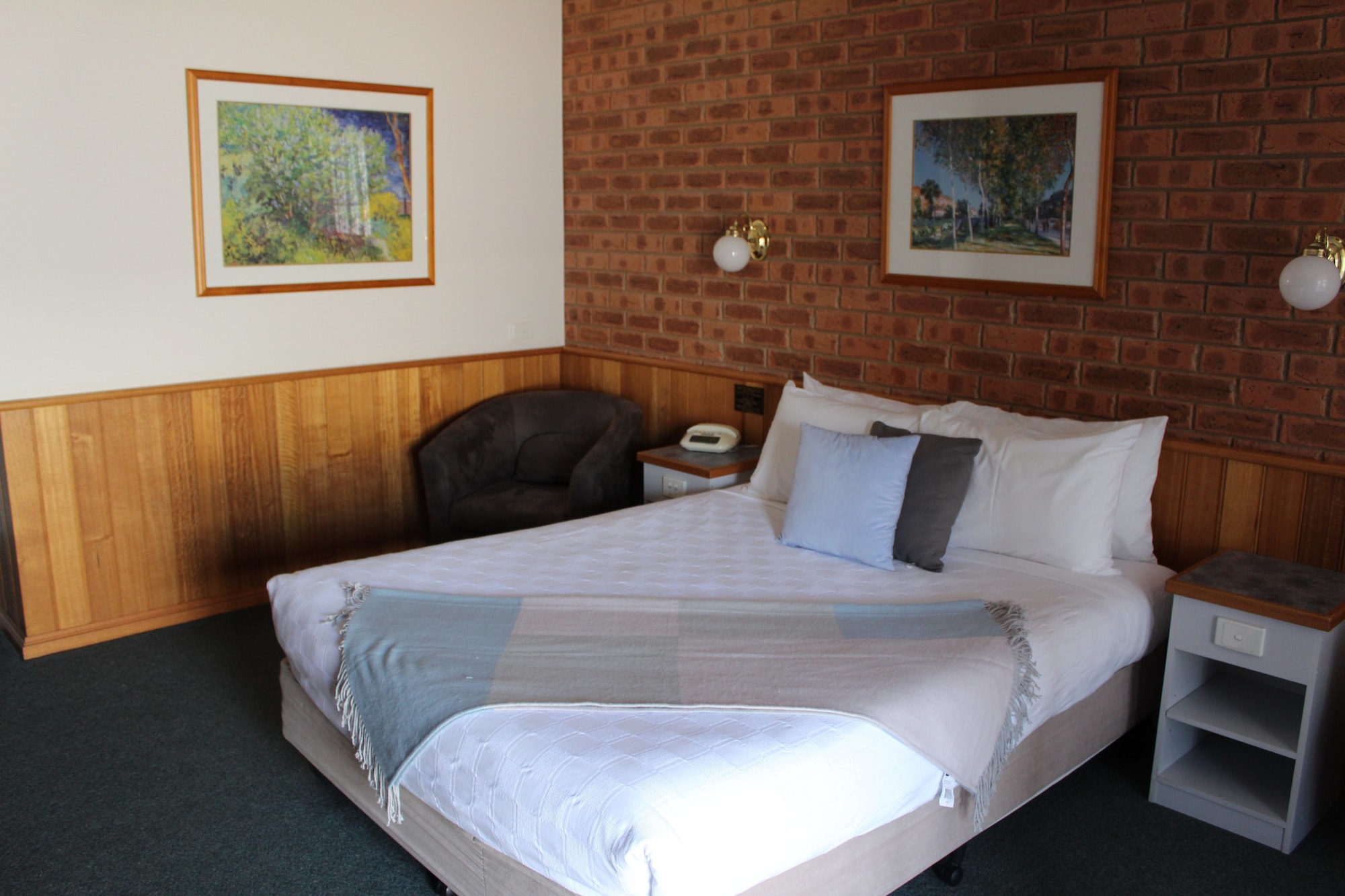 Deluxe, Suite, Queen Bed, Kitchenette