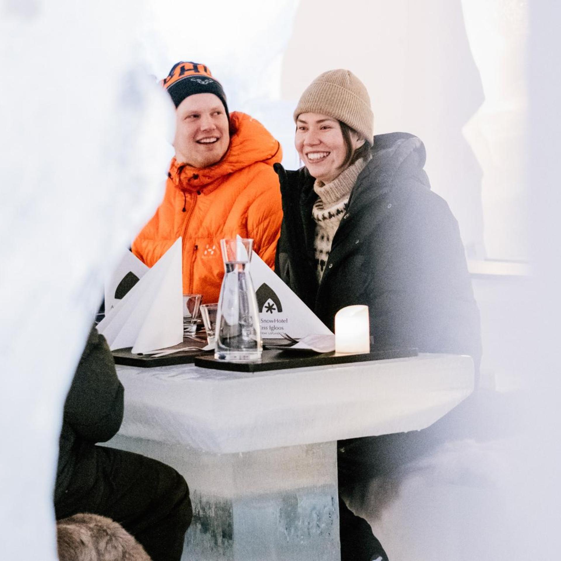 Arctic Snow Hotel And Glass Igloos 12/70