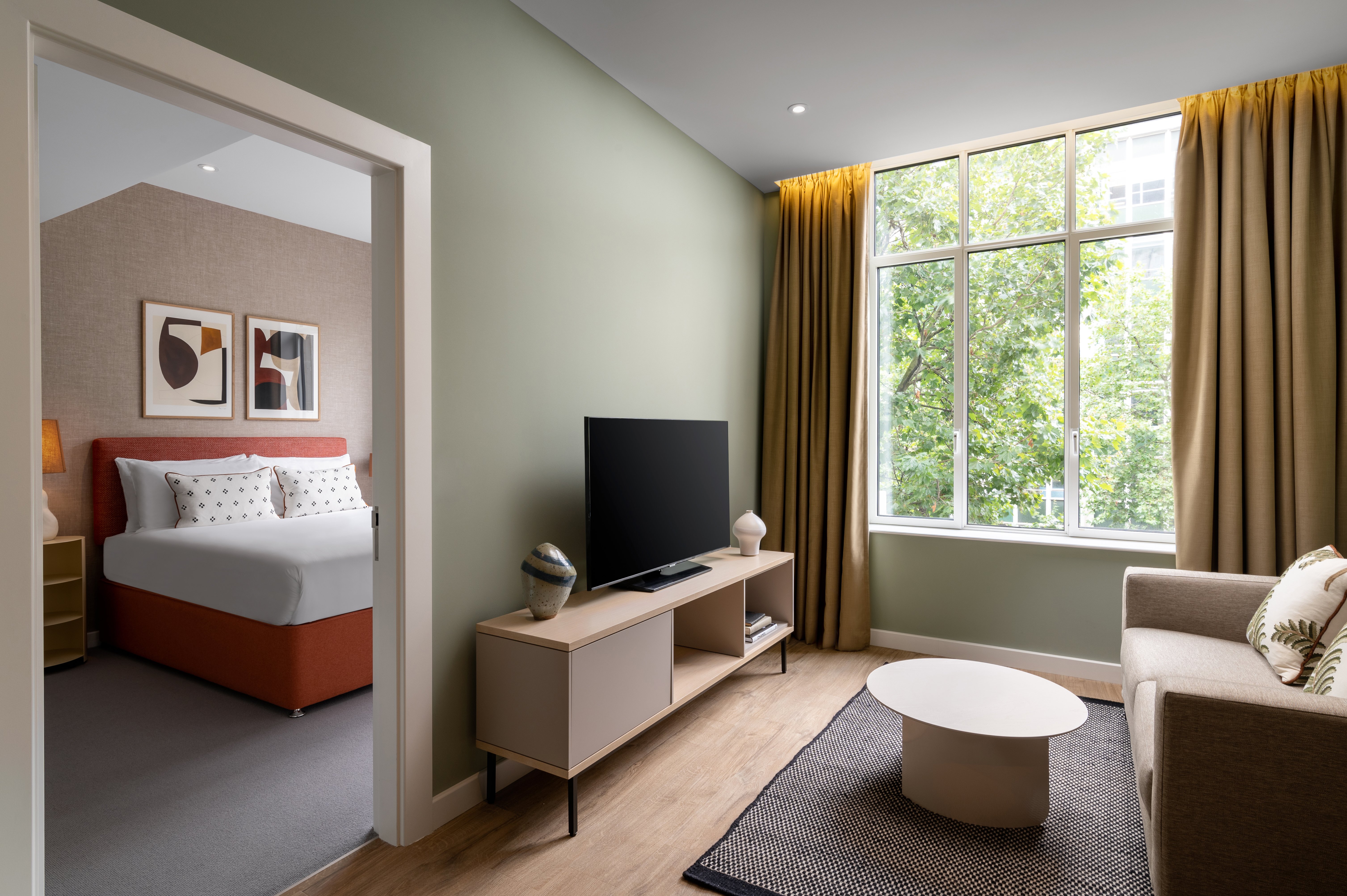 The Lincoln Suites 14/22